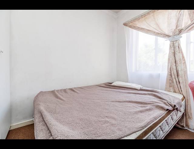 2 BEDROOM APARTMENT FOR SALE IN NOORDHANG